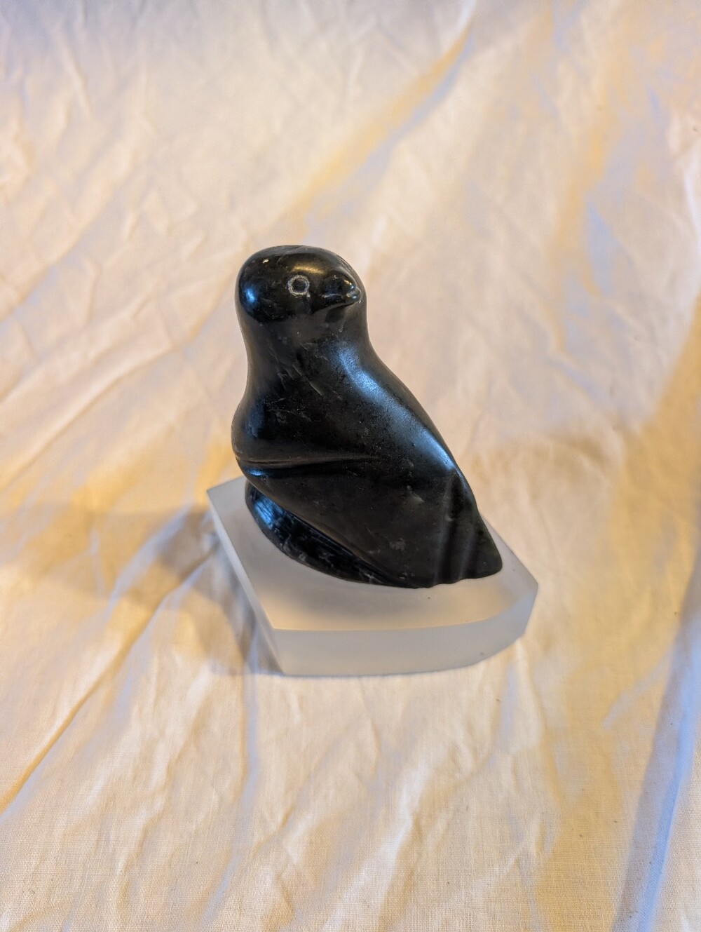 2/80$ Vintage Black soapstone Bird Inuit Sculpture with Frosted Base